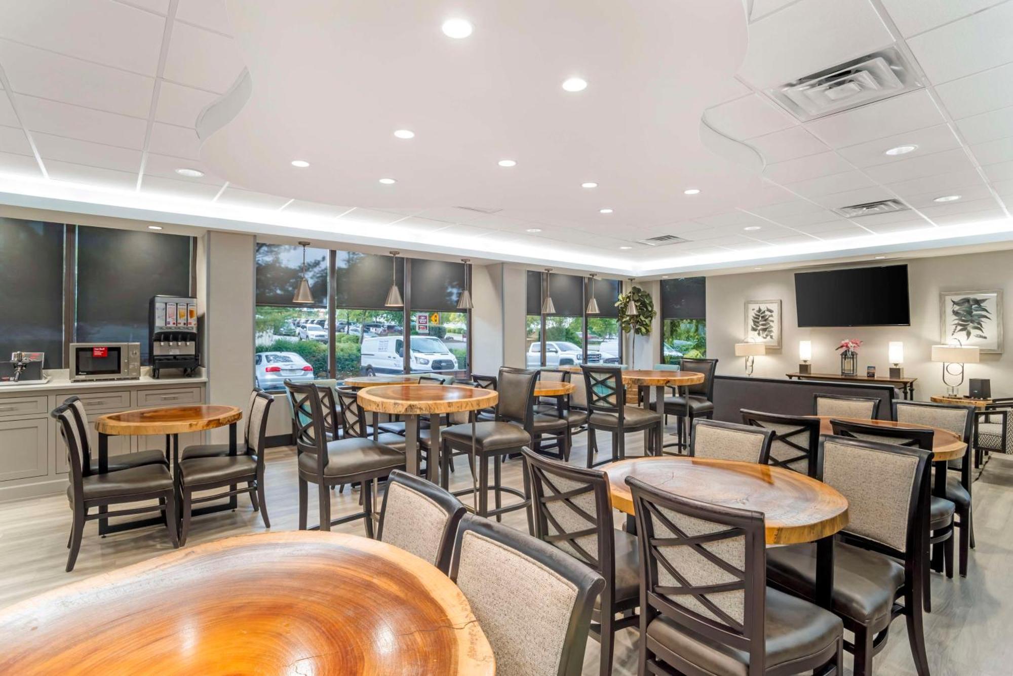 Best Western Plus Greenville I-385 Inn & Suites Exterior photo