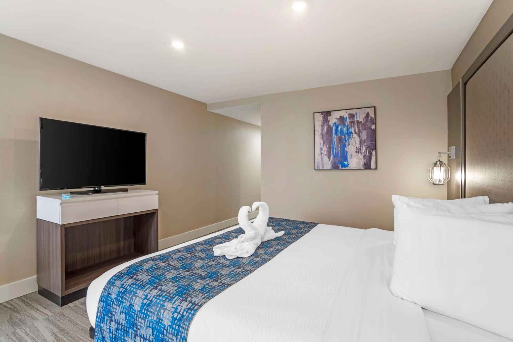Best Western Plus Greenville I-385 Inn & Suites Exterior photo