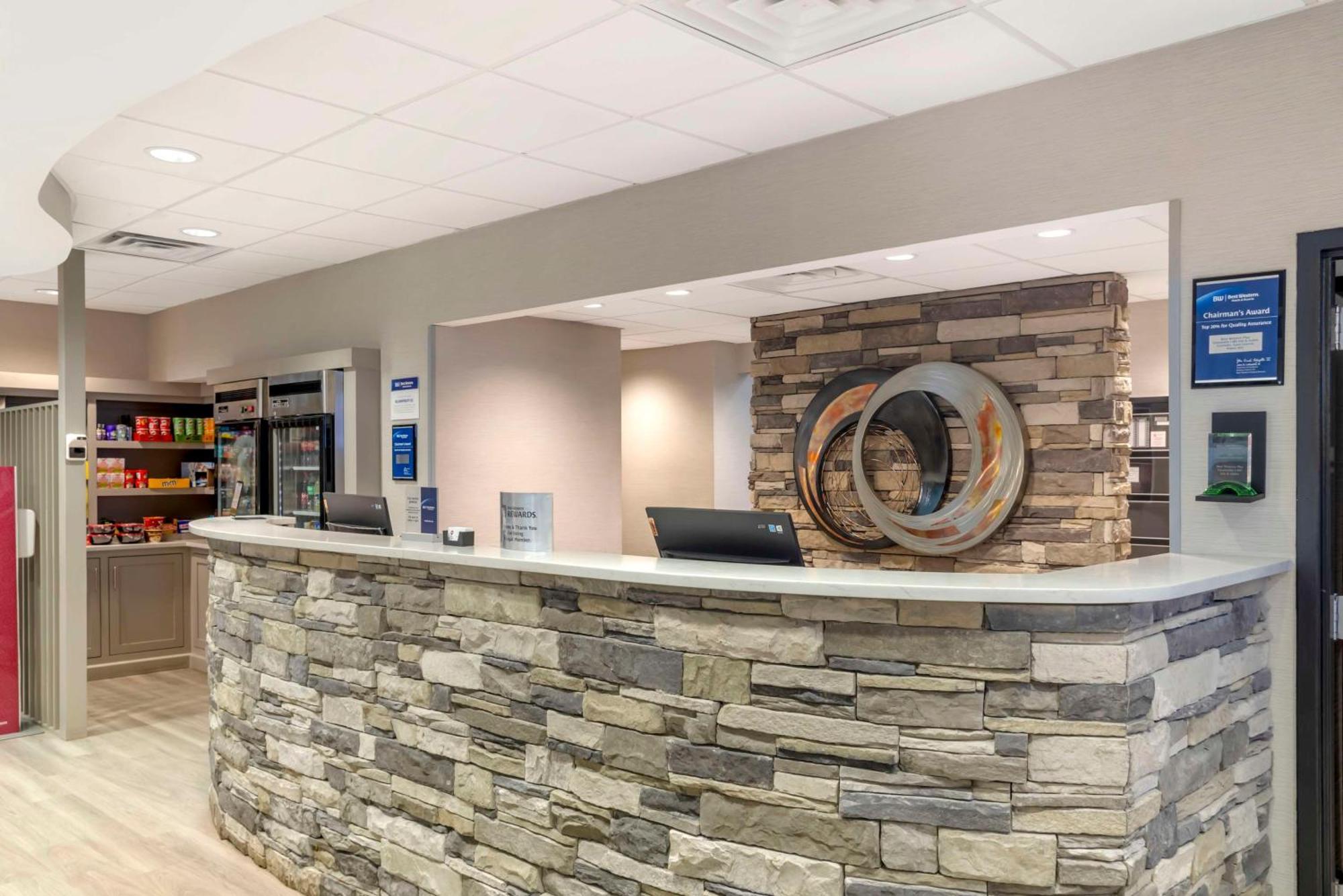 Best Western Plus Greenville I-385 Inn & Suites Exterior photo