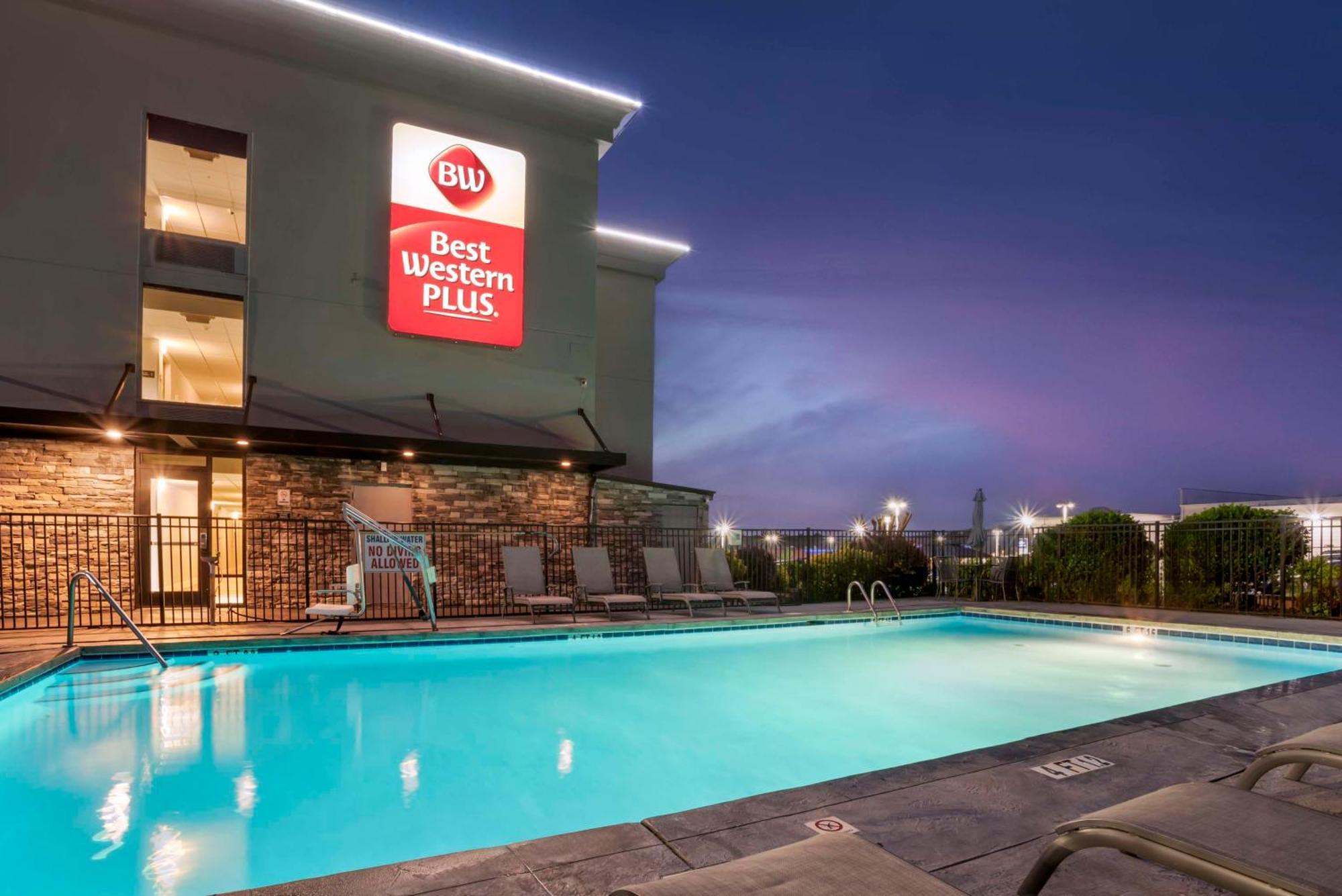 Best Western Plus Greenville I-385 Inn & Suites Exterior photo